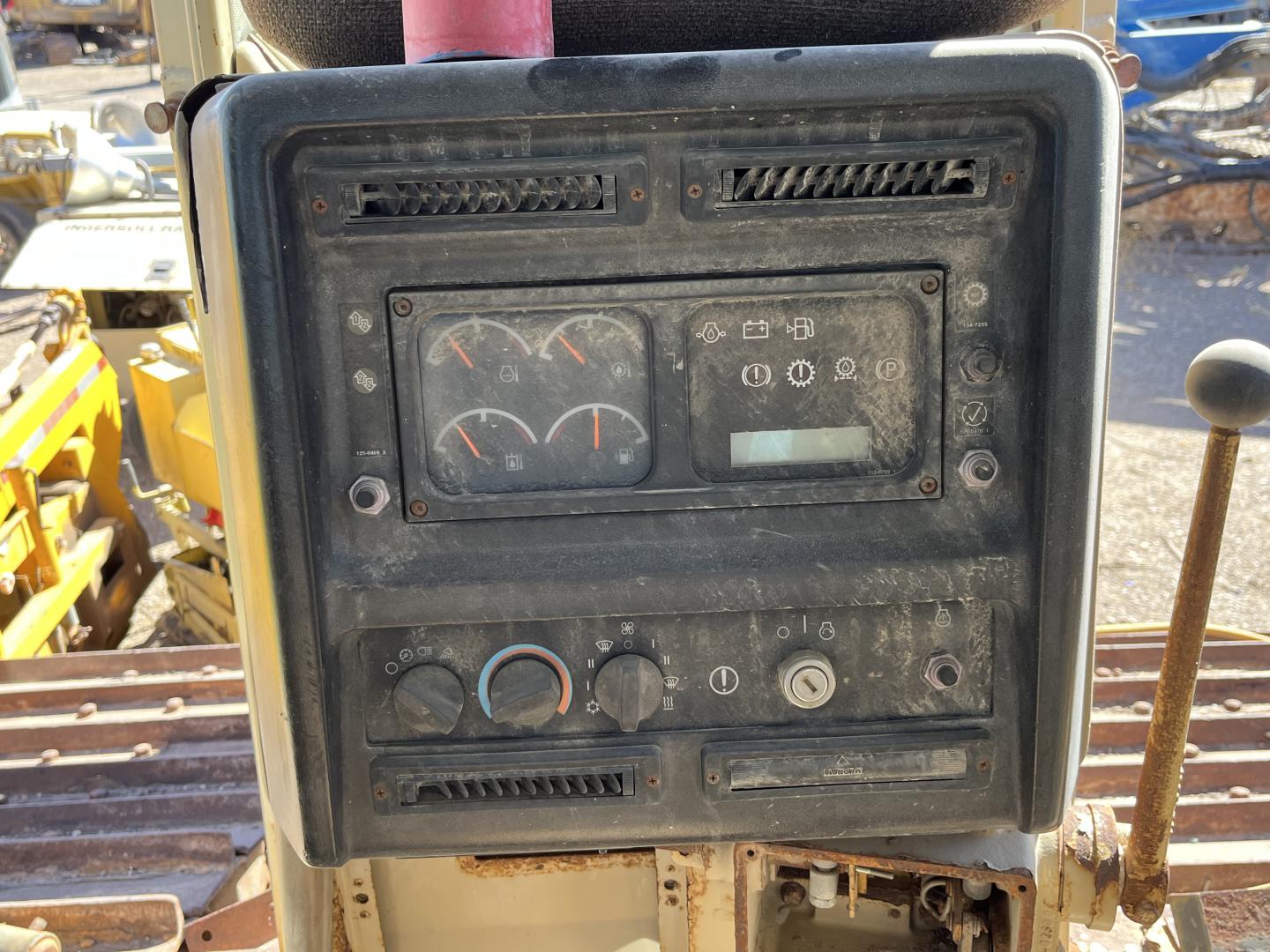 ./imagenes/INVOICE/2019/15321/TOPADOR FRONATAL CATERPILLAR D6R LGP (35).JPG